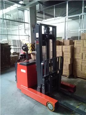 電動(dòng)堆高車(chē) 電動(dòng)堆高車(chē)