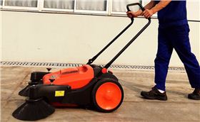 手推式掃地機(jī)