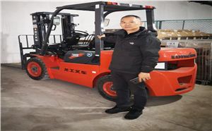 不懼嚴(yán)寒， 南京龍工柴油叉車交車忙