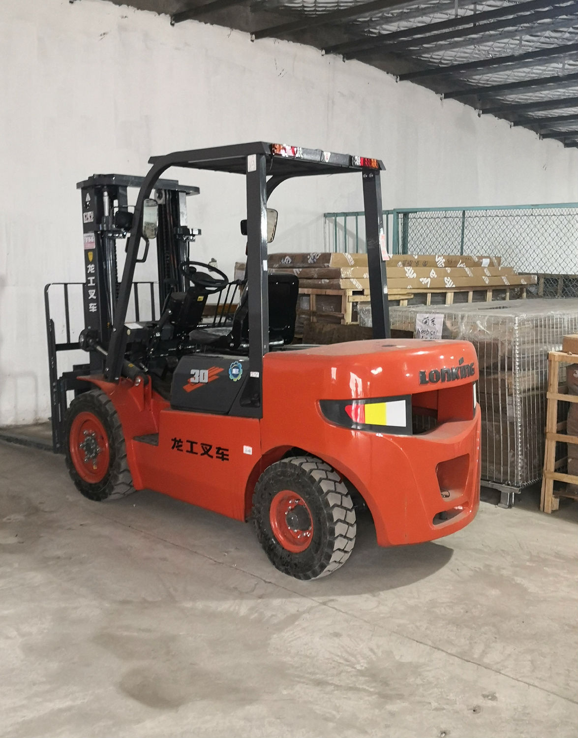 紅太陽(yáng)物流叉車