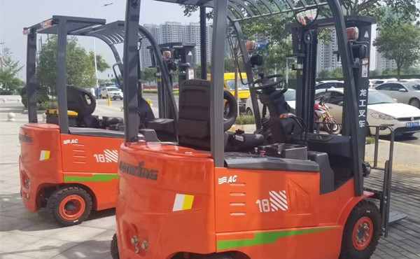 無(wú)錫電瓶叉車(chē)-無(wú)錫電動(dòng)叉車(chē)