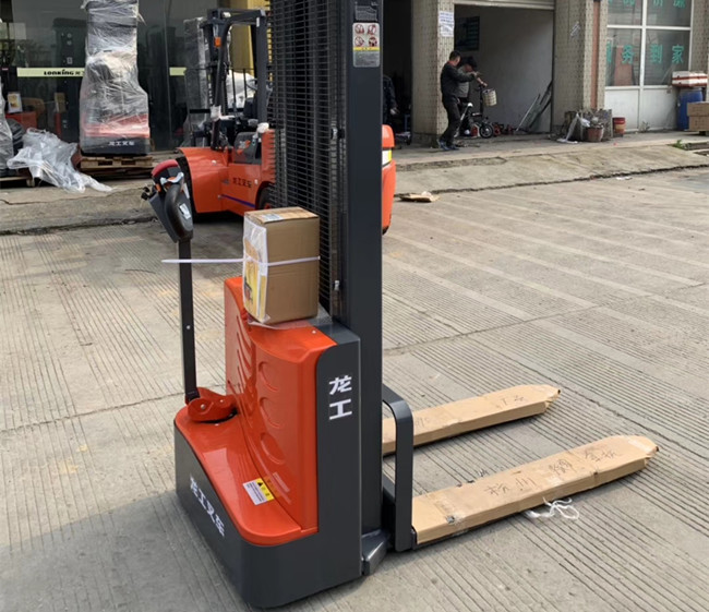 淮安電動堆高車