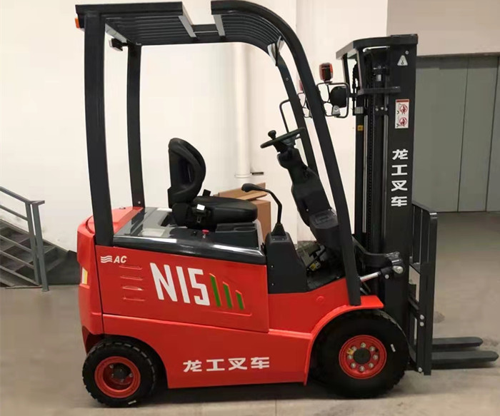 龍工CPD15N-1.5 噸龍工1.5噸電瓶叉車(chē)