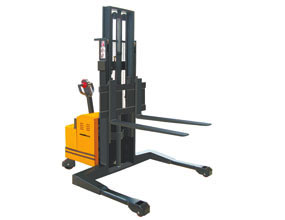 1噸全電動(dòng)堆垛車CTD10J