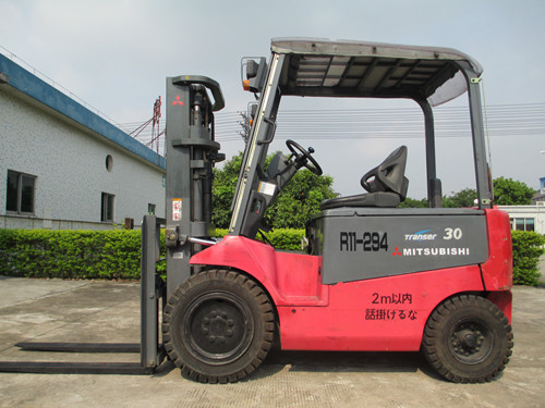 力至優(yōu)平衡重電動叉車