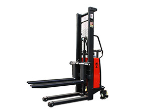 半電動堆高車(CDD10-20B)